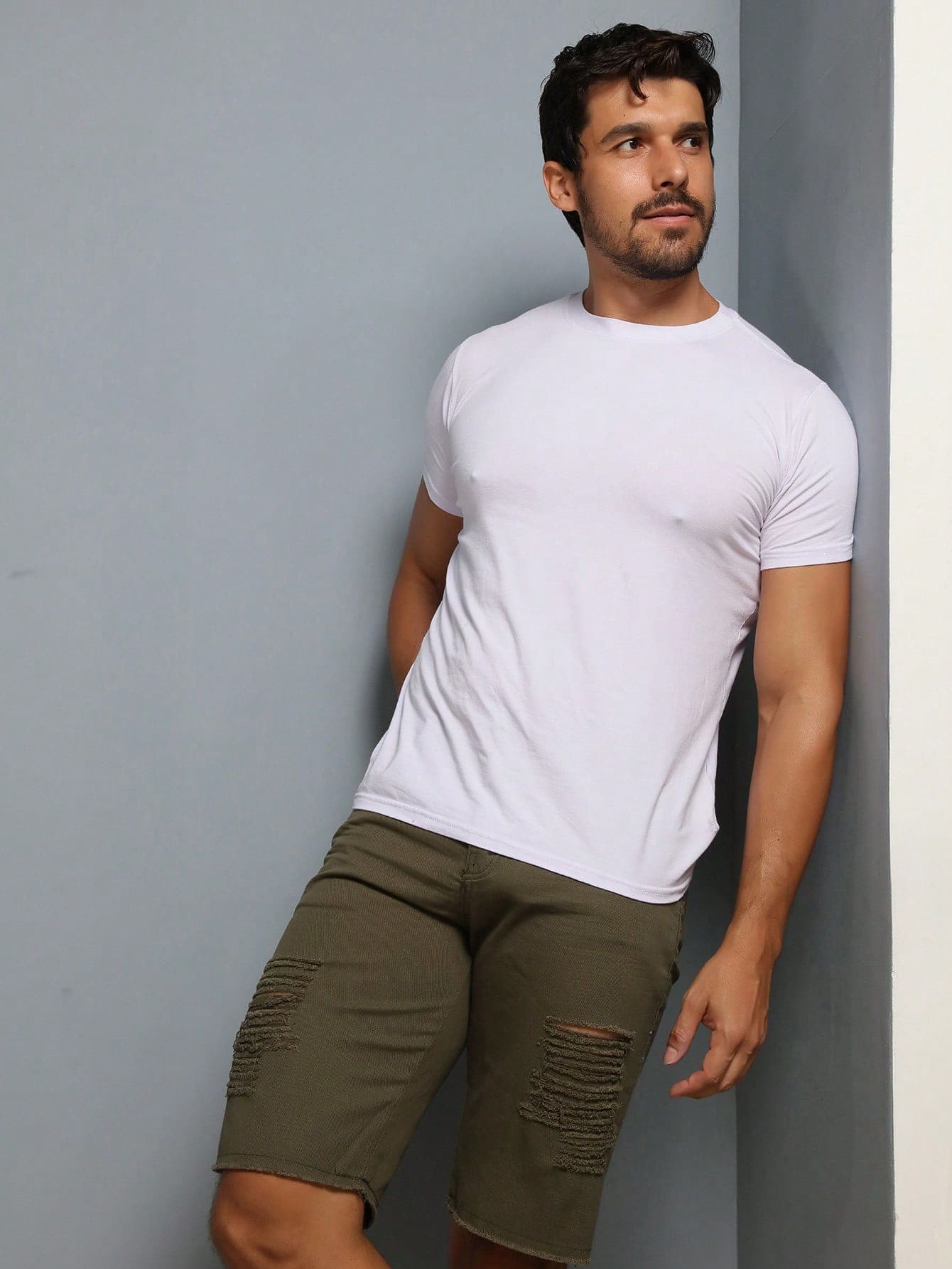 Bermuda Jeans Masculina Rasgado Verde Militar Loja Viego bermuda jeans Bermuda Jeans Casual bermuda jeans masculina bermuda jeans masculina rasgado Bermuda Jeans Masculina Rasgado Verde Militar bermuda jeans rasgada bermuda masculina jeans short jeans masculino