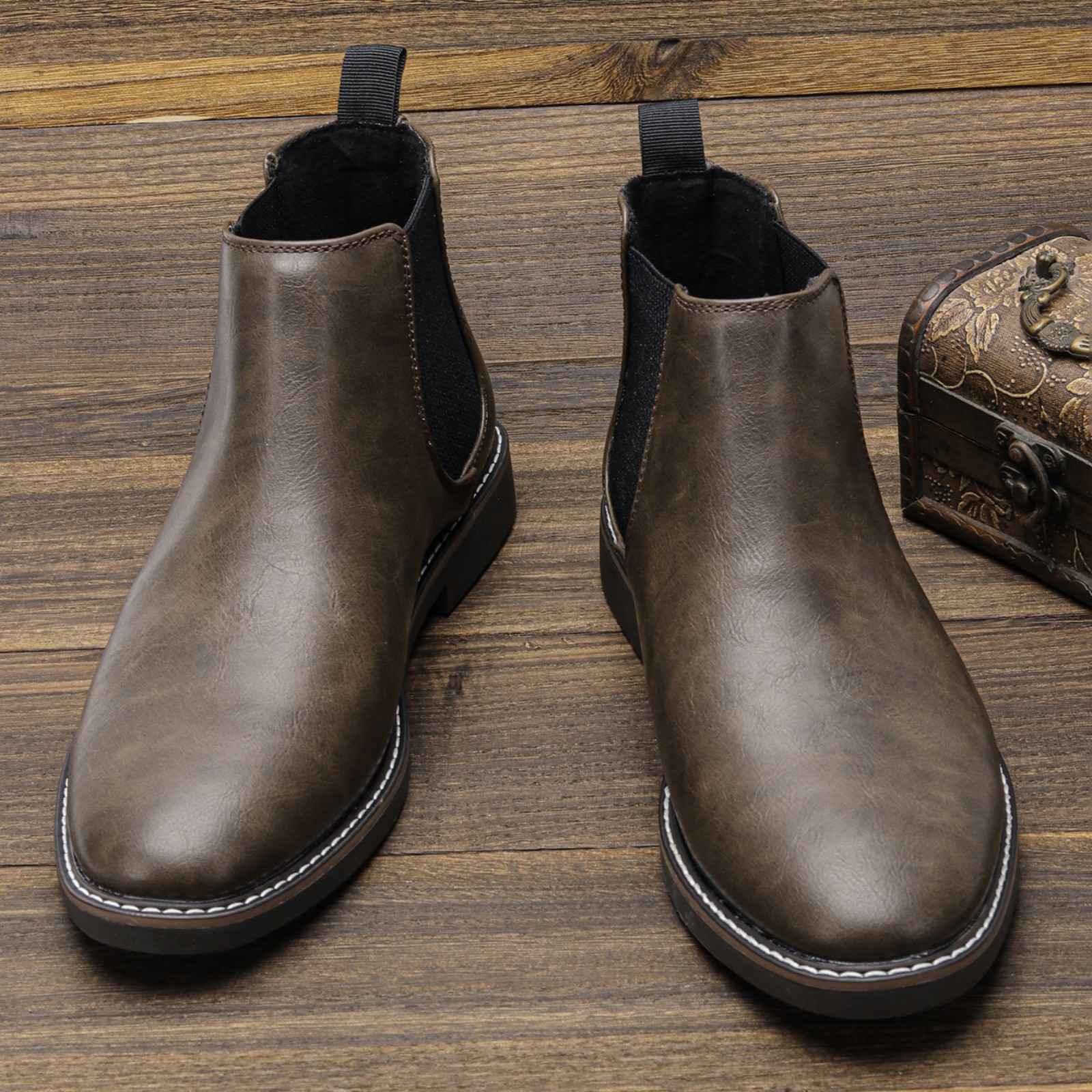 Bota Chelsea Masculina Couro Marrom Dark Retrô Loja Viego bota Bota chelsea Bota chelsea couro Bota Chelsea Masculina Couro Marrom Dark Retrô bota chelsea masculina look Bota Chelsea Masculino Clássica de Couro bota masculina bota masculina chelsea botas chelsea homem botina chelsea masculina