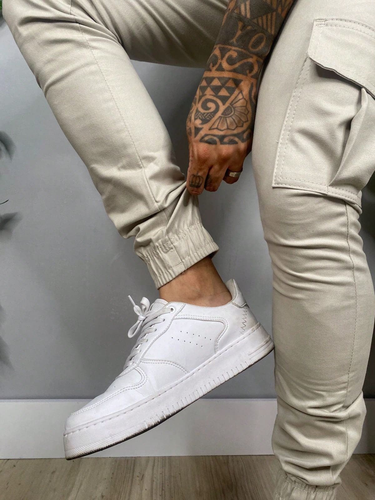 Calça Cargo Jogger Masculino Bege Urban Loja Viego calça academia calça bege masculina calça cargo jogger Calça Cargo Jogger Masculino Bege Urban calça cargo masculina calça casual masculina calça confortável masculina calça de academia masculina calça estiloso masculino Calça Jogger calça jogger masculina calça jogger para homem calça sarja masculina calça urbana masculina calça versátil masculina