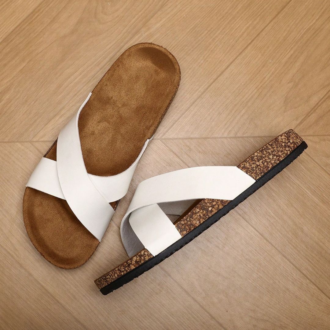 Chinelo Casual Masculino de Couro Antiderrapante Casck Loja Viego chinelo chinelo antiderrapante chinelo casual chinelo casual masculino Chinelo Casual Masculino de Couro Antiderrapante Casck chinelo confortável chinelo de couro chinelo de couro masculino chinelo masculino chinelo masculino antiderrapante chinelo masculino confortável chinelo para homem ocasiao_casual