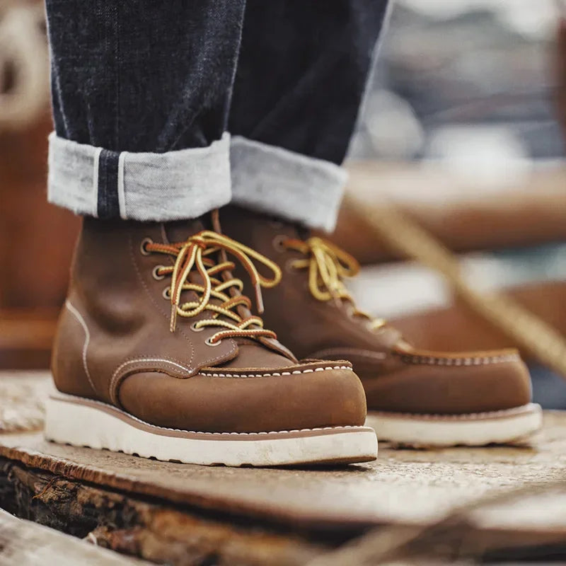 Bota Masculina de Couro Maden Vintage Marrom Loja Viego bota de couro bota de couro masculina bota masculina Bota Masculina de Couro Maden Vintage bota masculina moc toe bota moc toe bota moc toe discovery Botas mais vendidos moc toe