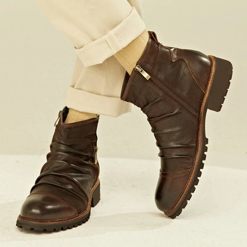 Bota Masculina Couro Estilo Vintage - Metropolitan Loja Viego bota bota masculina bota masculina couro Bota Masculina Couro Estilo Vintage - Metropolitan bota masculina de couro bota masculina retro bota masculina rústica bota masculina vintage Botas