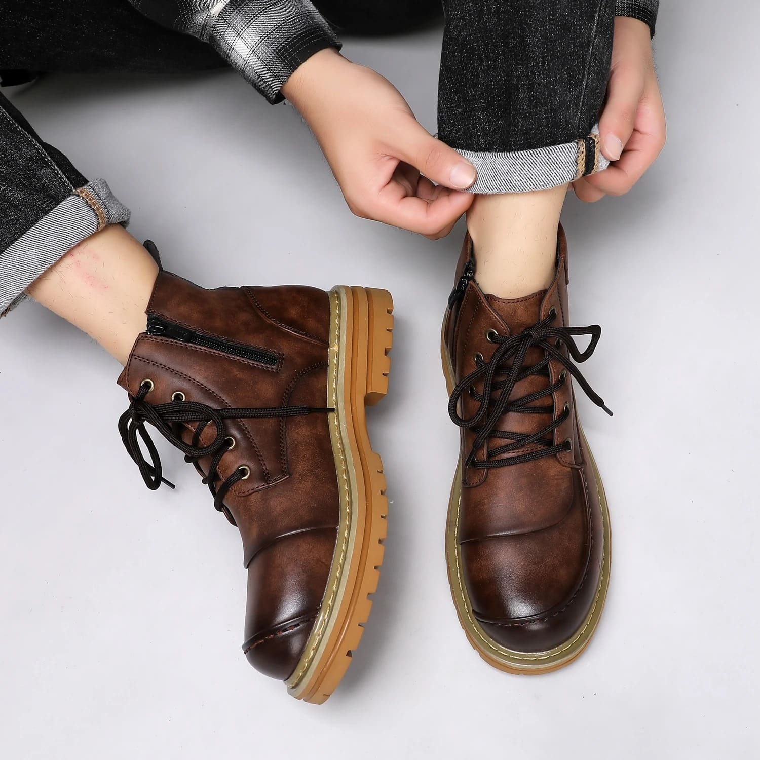 Bota Masculina Couro Marrom Viego Loja Viego bota casual masculina bota confortável para homens bota de couro Bota de couro legítimo Bota de couro marrom bota de couro masculina bota elegante masculina bota marrom masculina de alta qualidade. bota masculina Bota masculina couro marrom Bota Masculina Couro Marrom Viego bota masculina resistente bota masculina vintage Bota rústica masculina Botas Calçados masculinos de qualidade calçados masculinos em couro