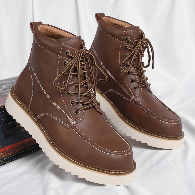 Bota Masculina de Couro Moc Toe Vintage Loja Viego bota de couro bota de couro masculina bota masculina Bota Masculina de Couro Maden Vintage Bota Masculina de Couro Moc Toe Vintage bota masculina moc toe bota moc toe Botas moc toe