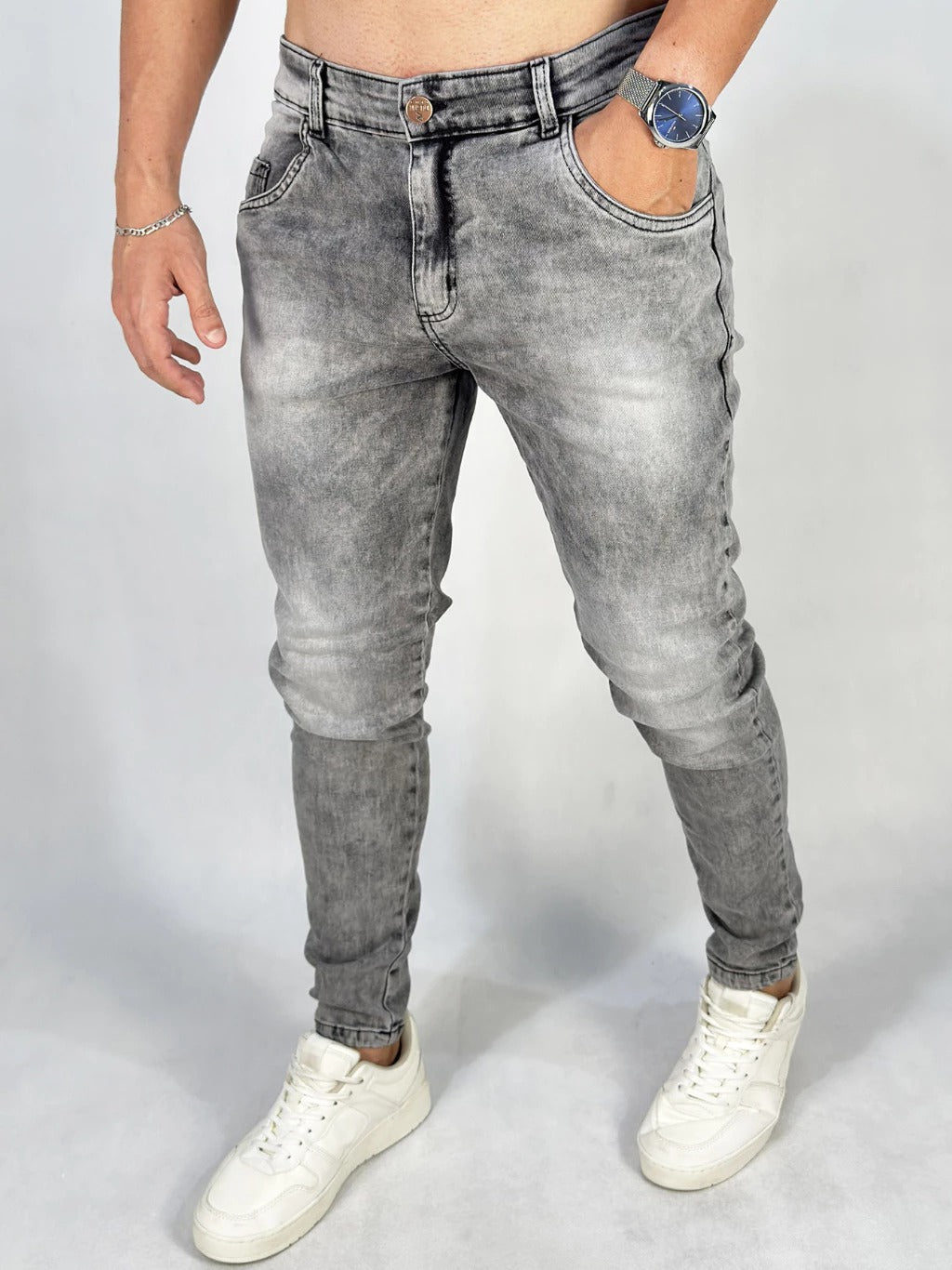 Calça Jeans Masculina Skinny Marmorizada Cinza Claro com Lycra Loja Viego calça jeans calça jeans masculina calça jeans masculina preta Calça Jeans Masculina Skinny Marmorizada Cinza Claro com Lycra calça jeans preta
