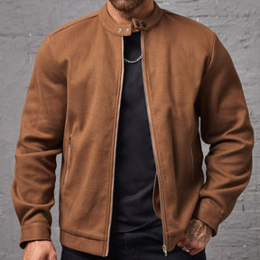 Jaqueta Masculina de Zíper Marrom Basic EGG Loja Viego jaqueta básica masculina jaqueta casual masculina jaqueta de zíper marrom jaqueta leve masculina jaqueta marrom casual jaqueta marrom masculina Jaqueta Masculina de Zíper Marrom Basic jaqueta masculina para frio jaqueta masculina urbana jaqueta masculina zíper moda masculina inverno
