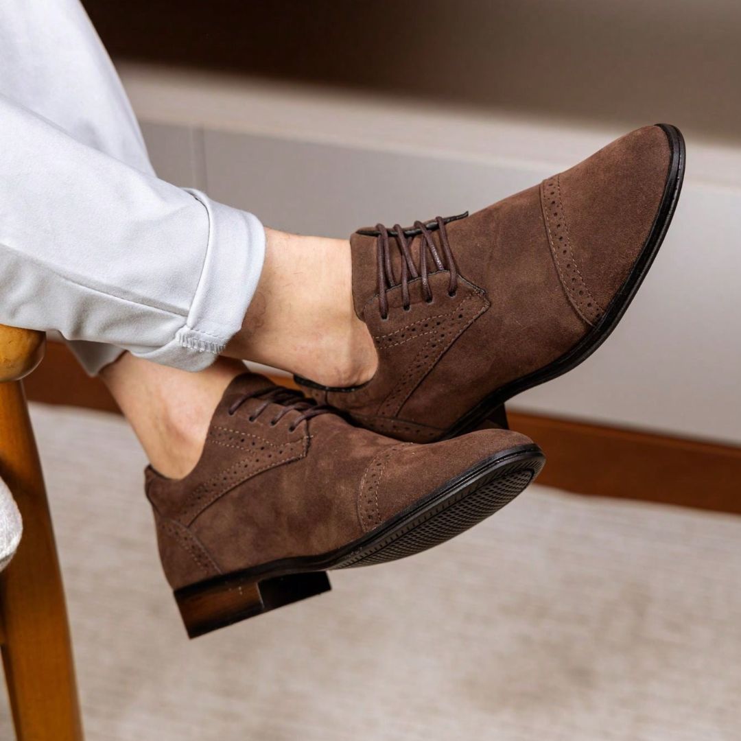 Sapato Masculino Social Marrom de Camurça Chris - Main Image