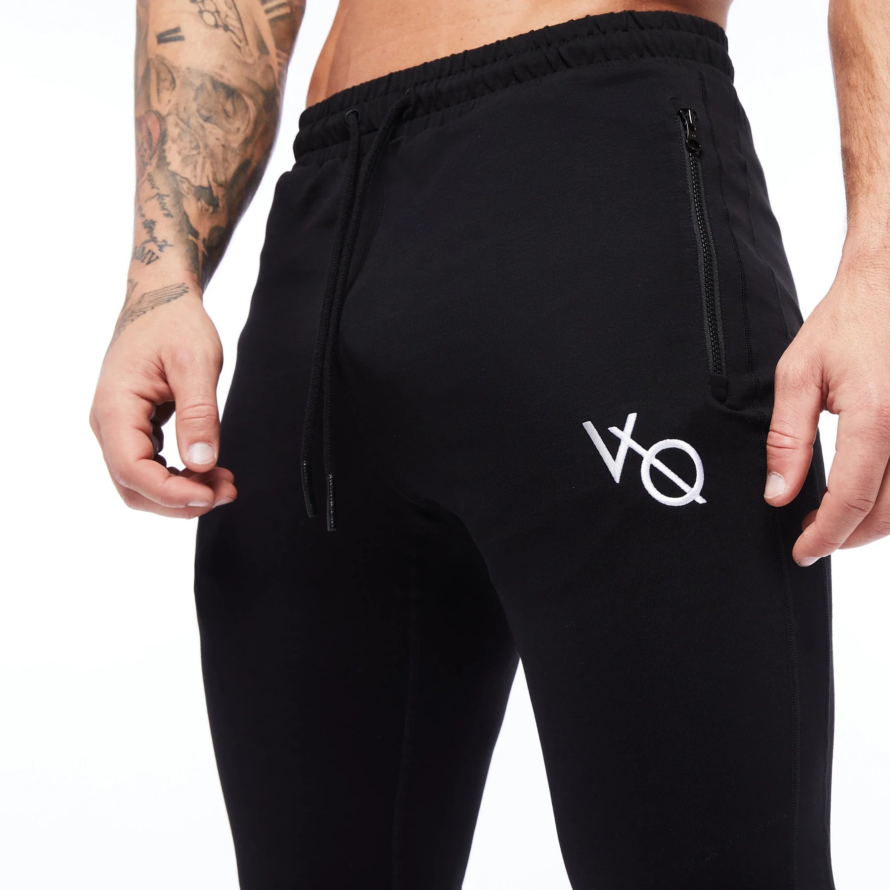 Calça Jogger Vanquish Preta Blackout Loja Viego calca jogger mascucalca jogger masculina academialina street calca jogger masculina academia calca jogger masculina sarja calca jogger masculina slim calca jogger masculina street calcas jogger academia calcas jogger masculina Calça Jogger calça jogger masculina calça jogger preta Calça Jogger Vanquish Calça Jogger Vanquish Preta Calça Jogger Vanquish Preta Blackout calças